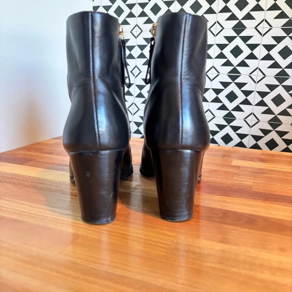 & Other Stories Black Leather Rounded Toe Ankle Boot Gold Zipper Women's Size 9